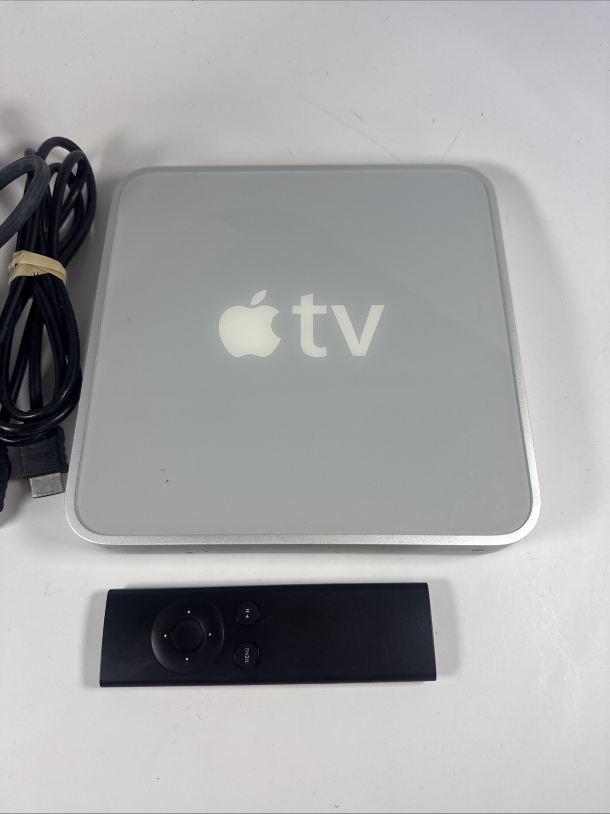 Apple TV (1st Generation) 40GB Media Streamer – A1218 With Remote HDMI And Power
