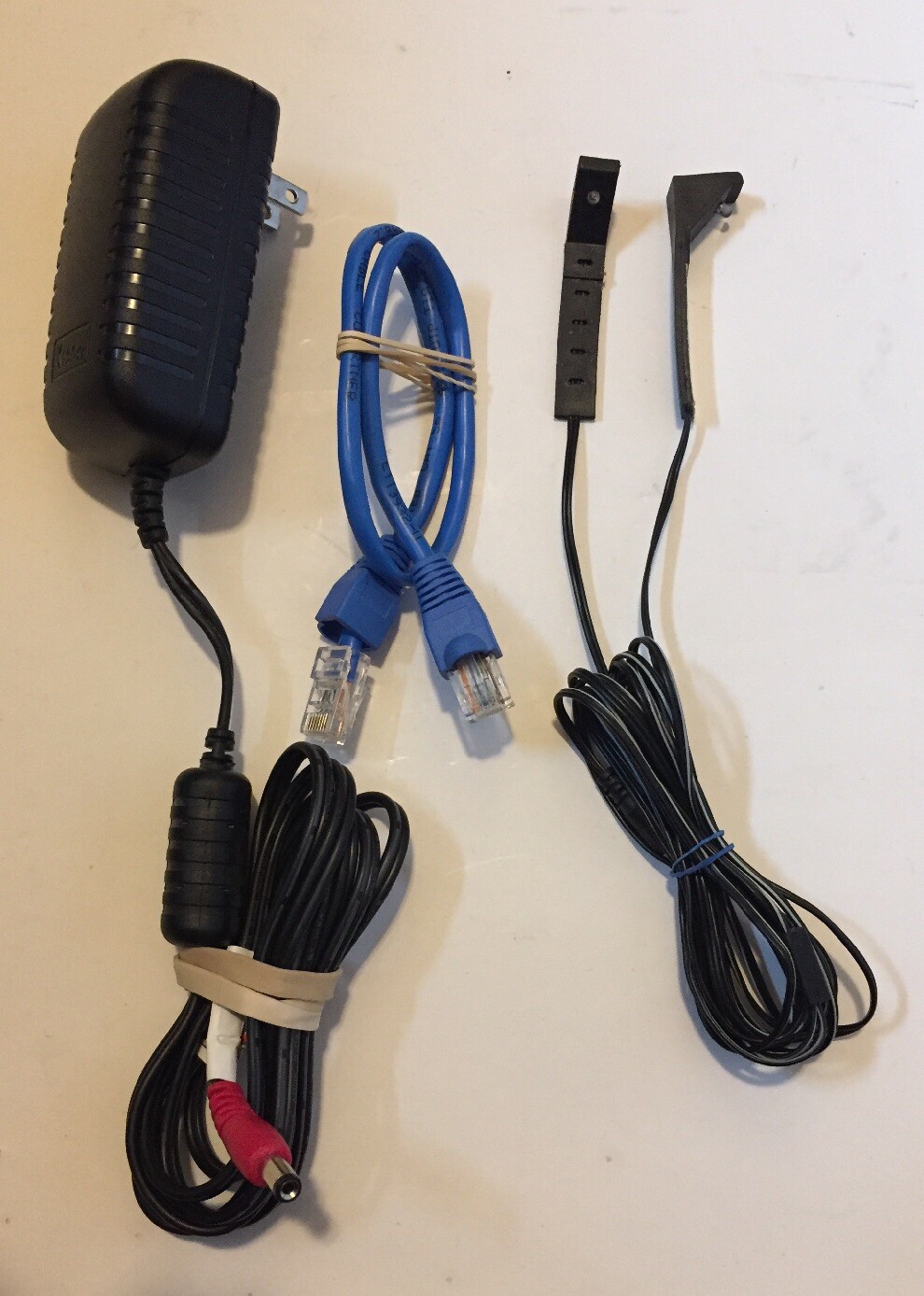 Sling Media Slingbox Solo HD Streamer SB260-XXX Tested W Cables & Flasher