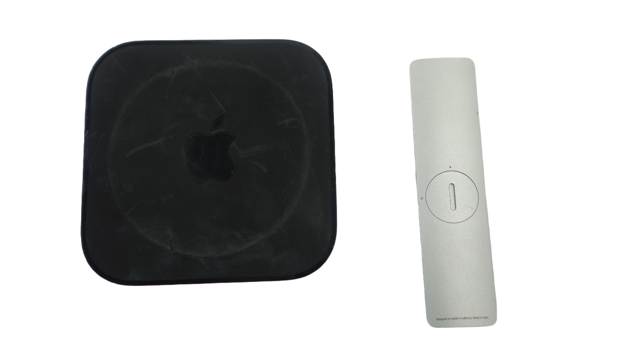 Apple TV HD A1625 32GB 4th Gen Media streamer with Remote-Free shipping.