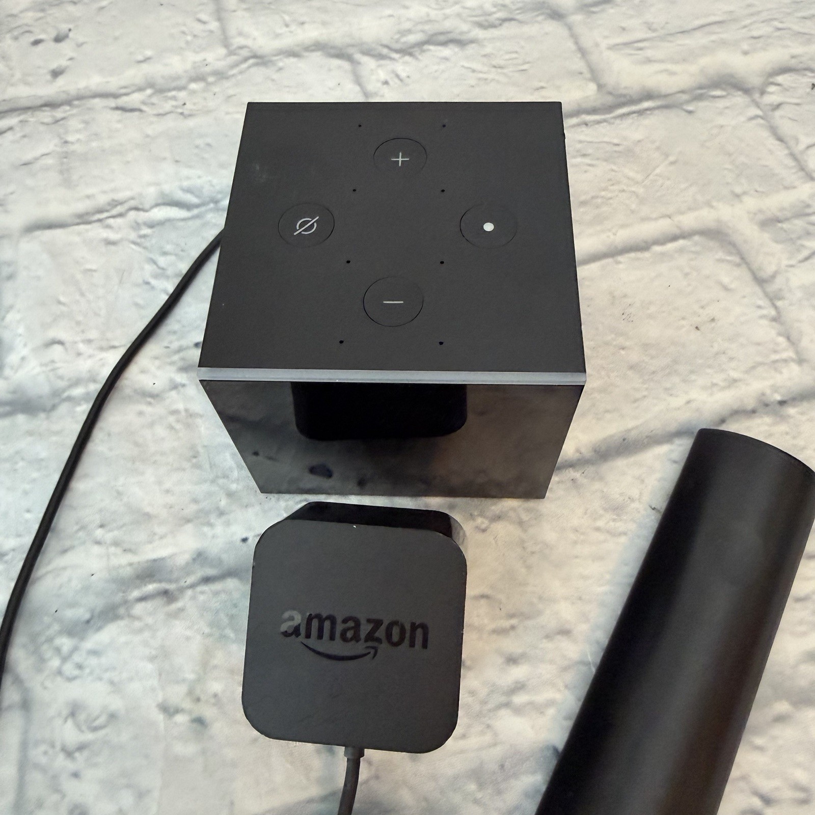 Amazon Fire TV Cube 4K Ultra HD Streaming Media Player with Alexa EX69VW Working