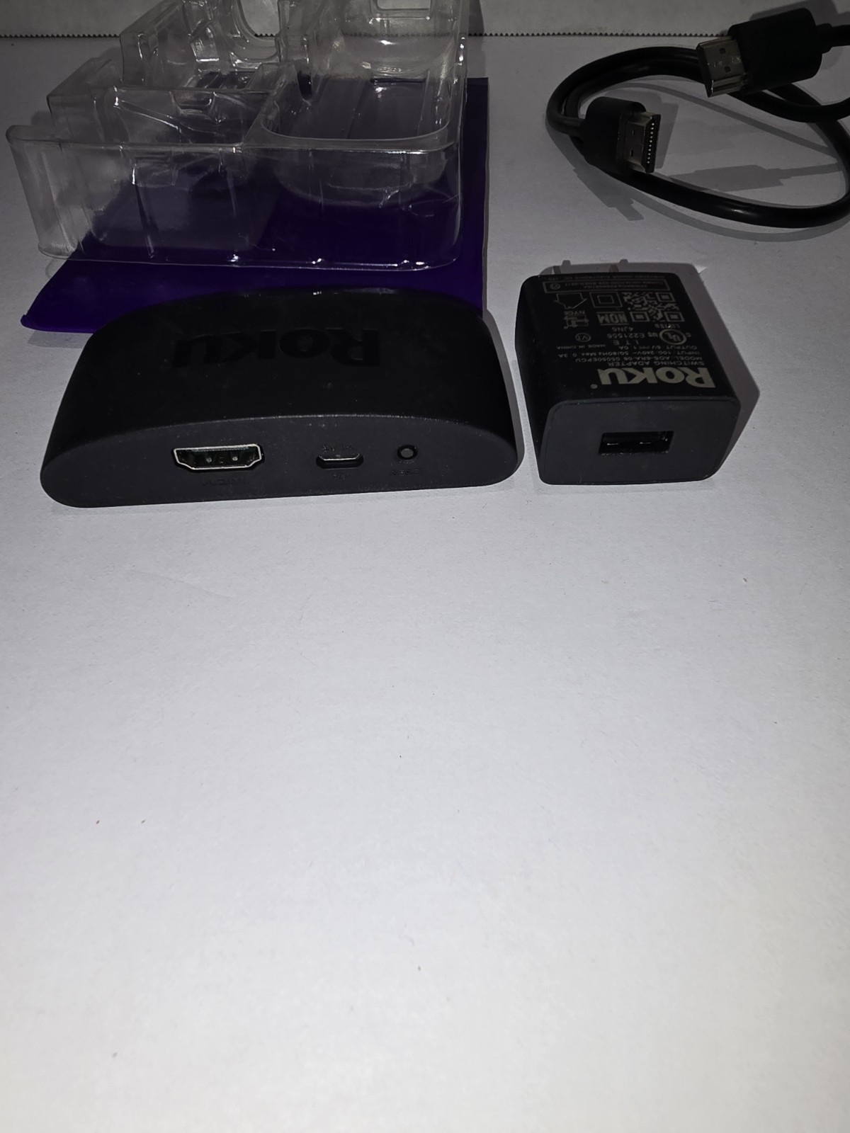 Roku 3940RW Express 4K Streaming Player 4K/HD/HDR (Device ONLY)
