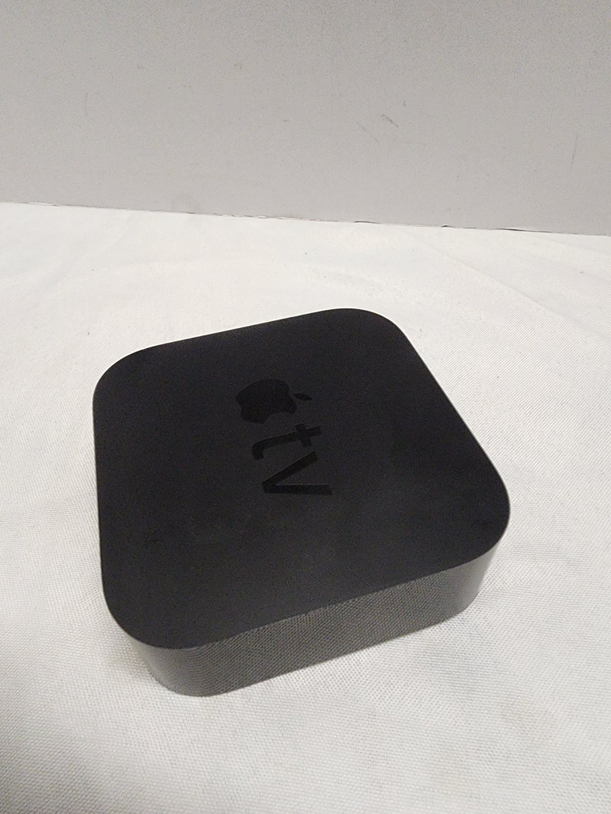 Apple TV 32GB 4K HDR Media Streamer A1842 – PARTS/REPAIR