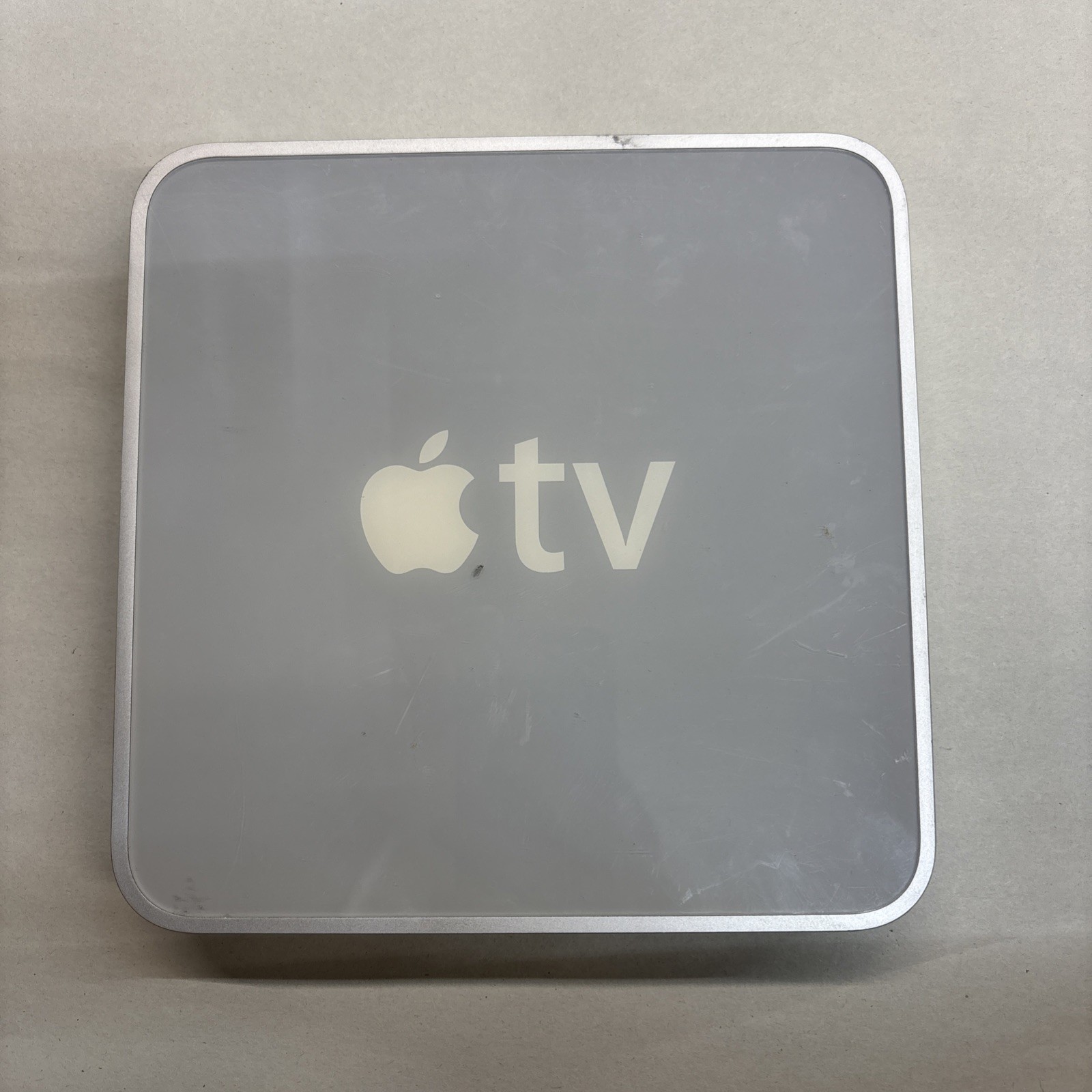 Apple TV (1st Generation) 160GB Media Streamer – A1218