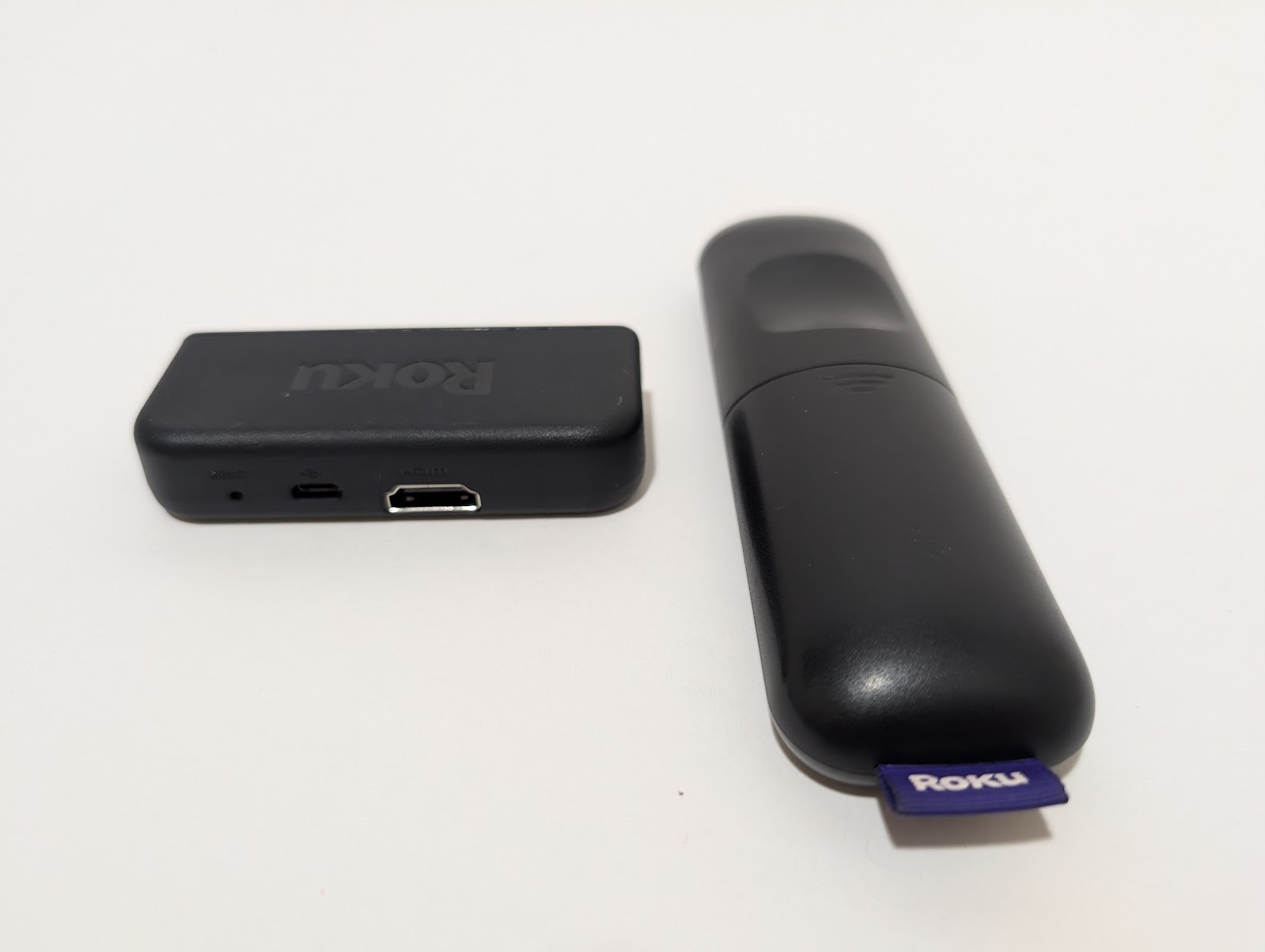 Roku Express w/ Remote Control – Digital HD Media Streamer (3900X)