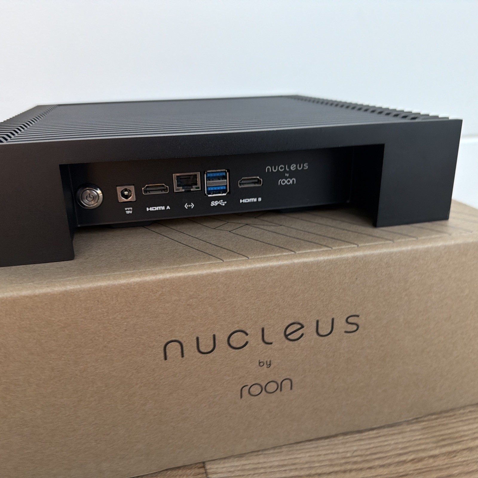 Roon – Nucleus rev B 4TB SSD- Music Server