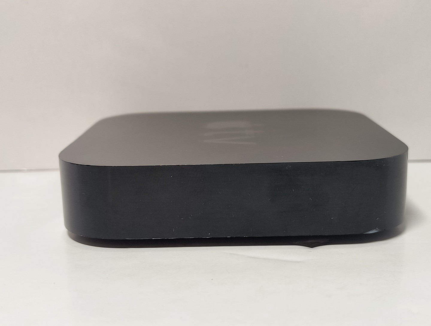Apple TV 2nd Generation A1378 – Includes Power & HDMI Cables – Tested