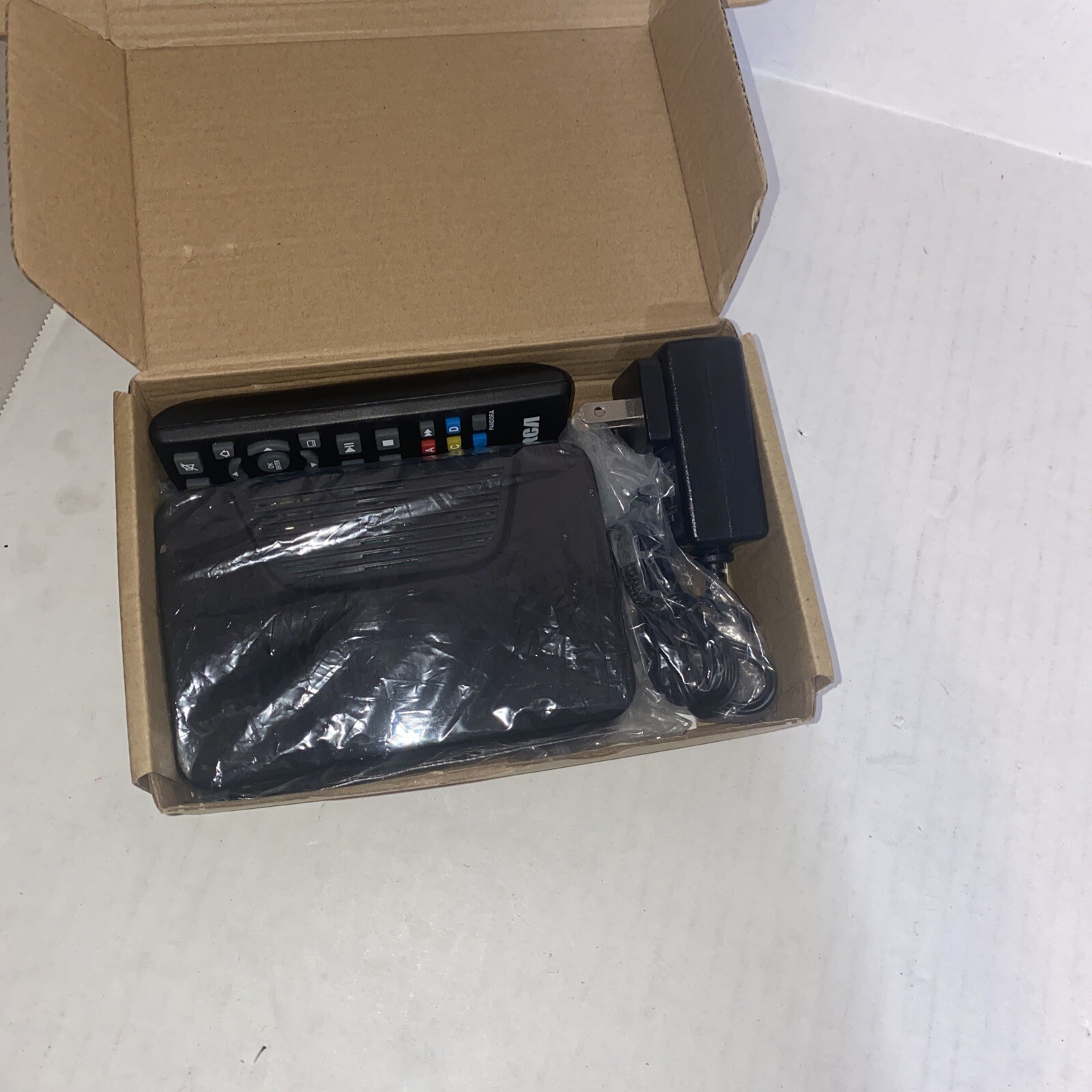 Nearly New RCA DSB778W Streaming Media Player Color: Black