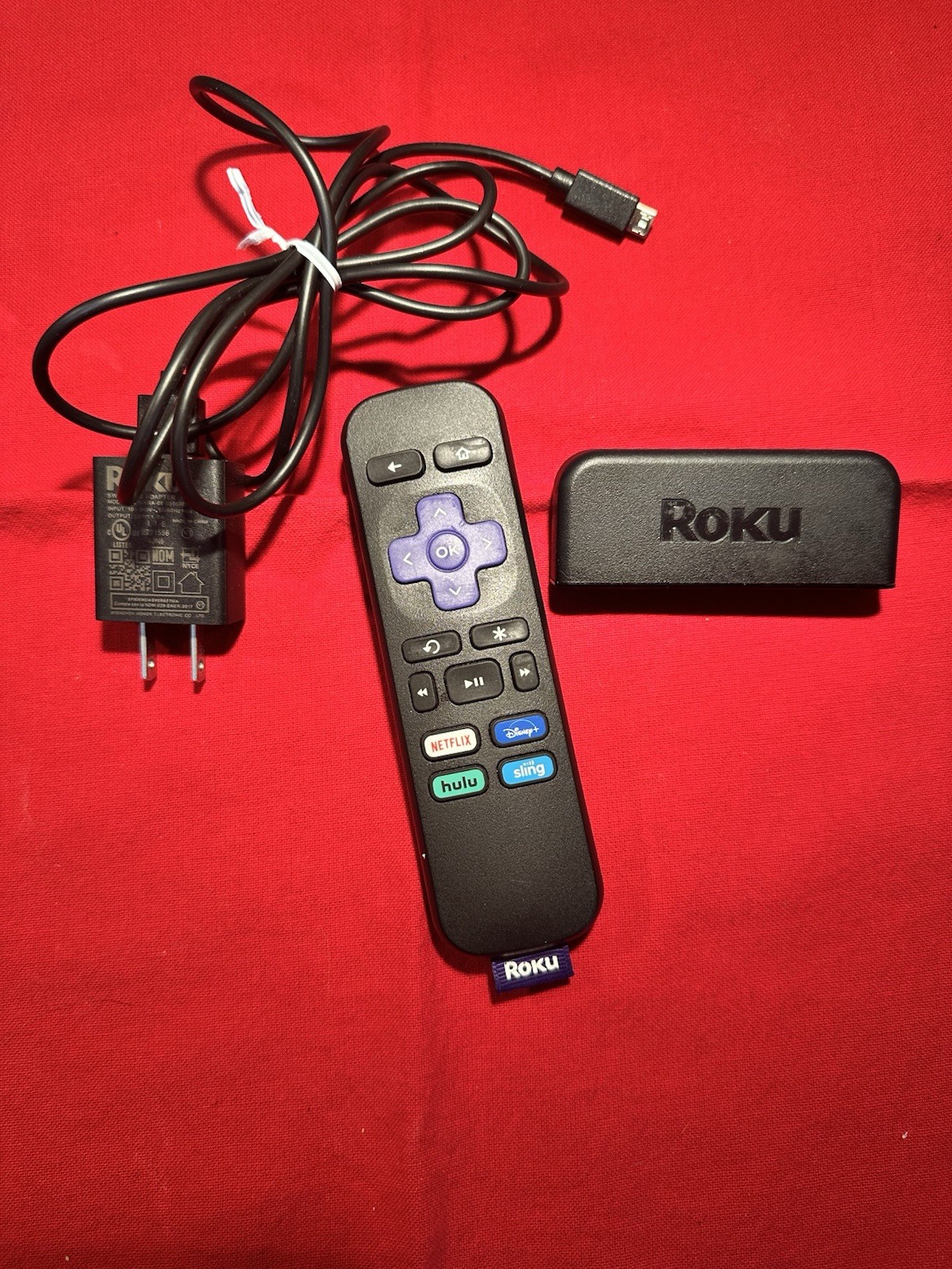 Roku 3900x Express HD Streaming Player Remote Power Adapter HDMI Cord Bundle