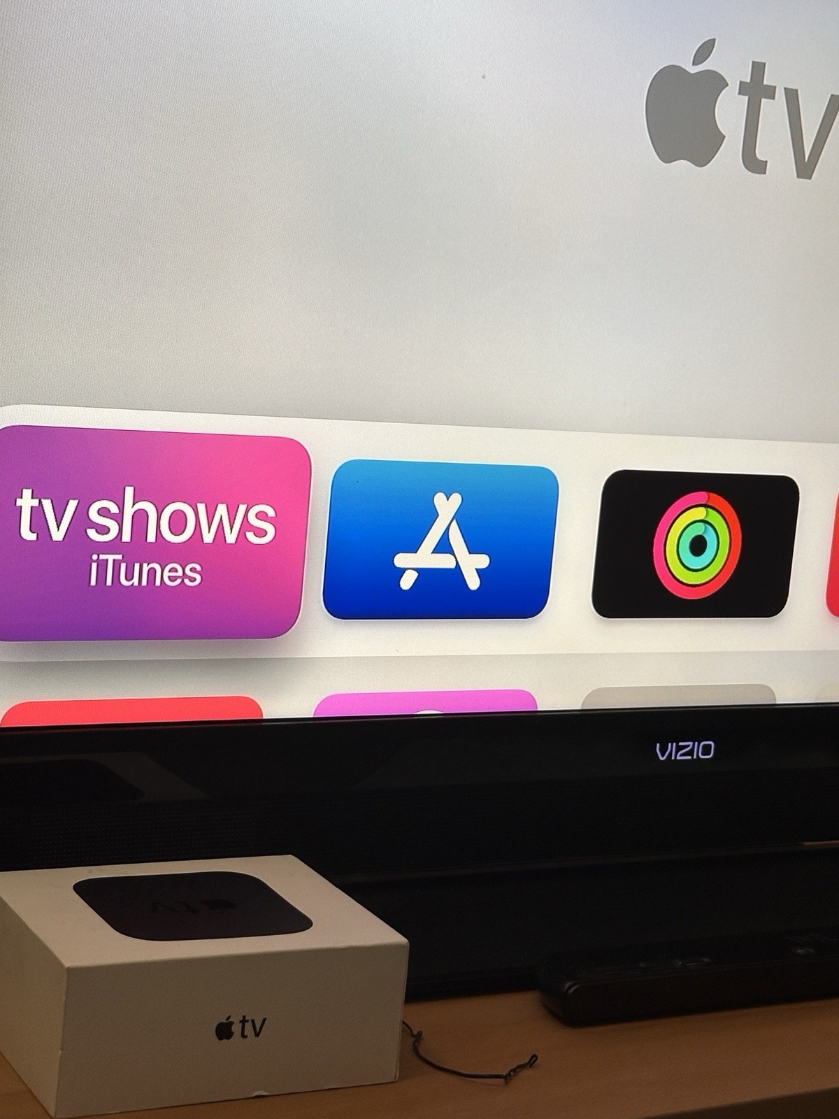 Apple TV 32GB A1625 Media streamer Remote & Power Cord (tested) With Box