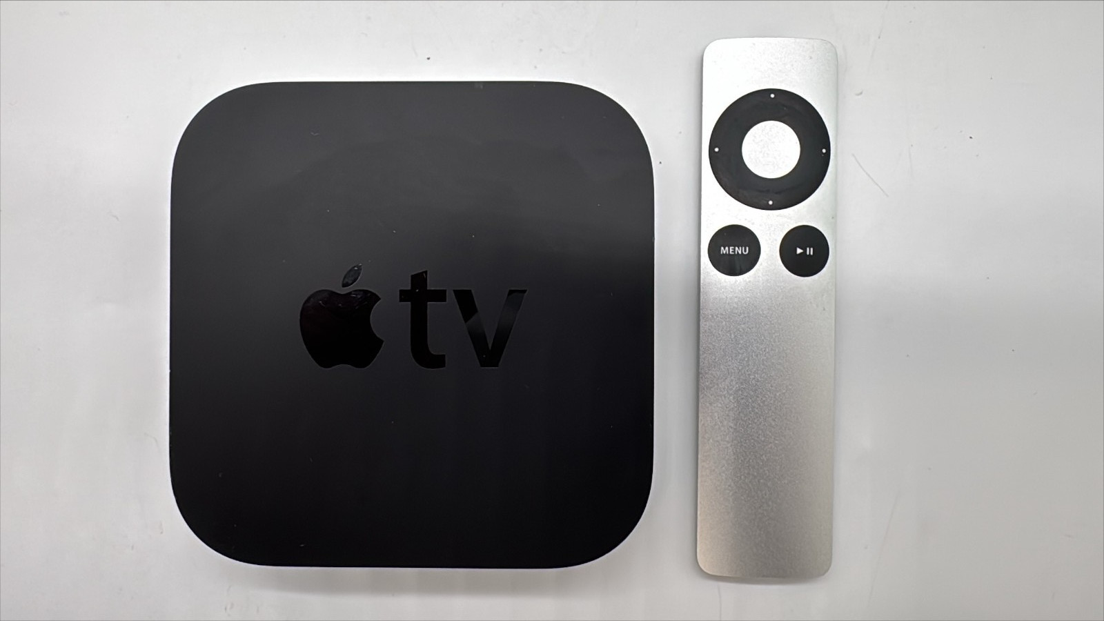 Apple TV HDR Streaming Media Player 3rd Gen A1469 w/Remote Wi-Fi
