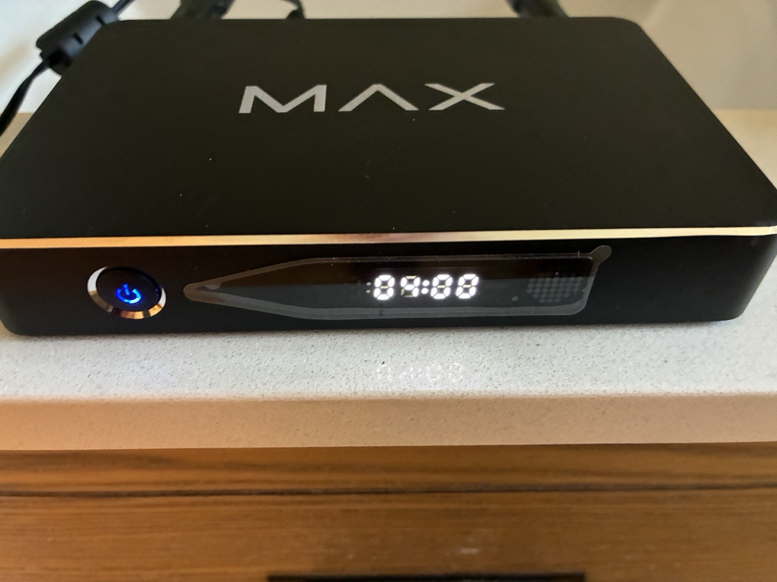 Used Freestream MAX TV Box 4K Streamgenie Wth Remoteworks