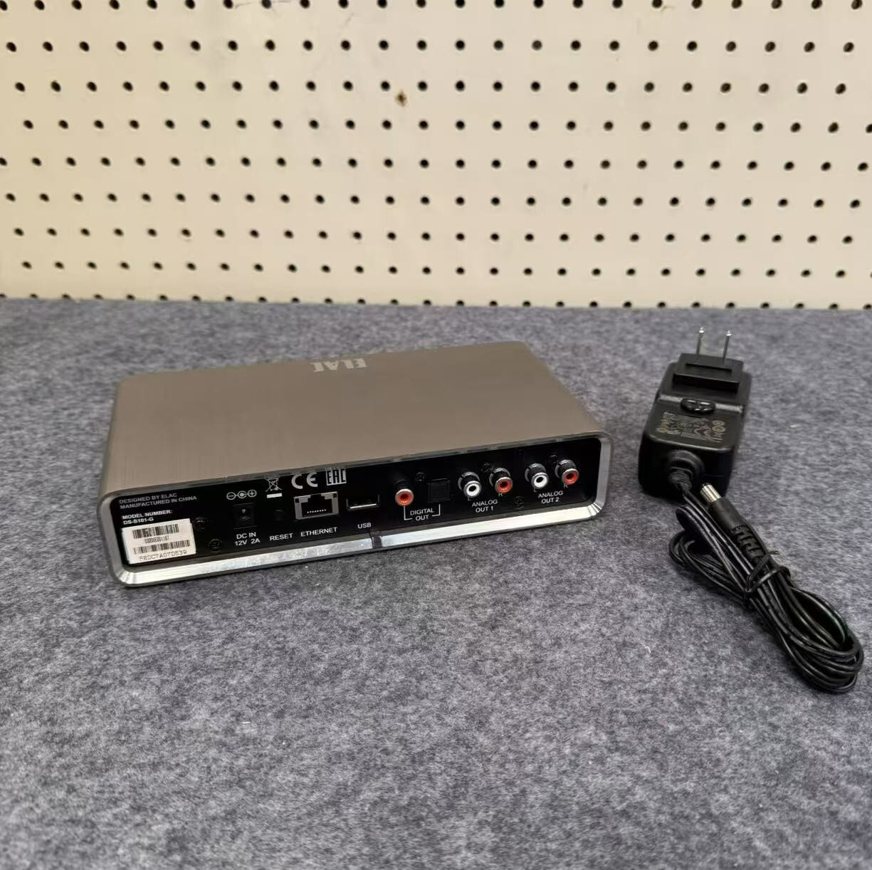 ELAC Discovery Series DS-S101-G Streaming Media Player Silver (Used, No Box)