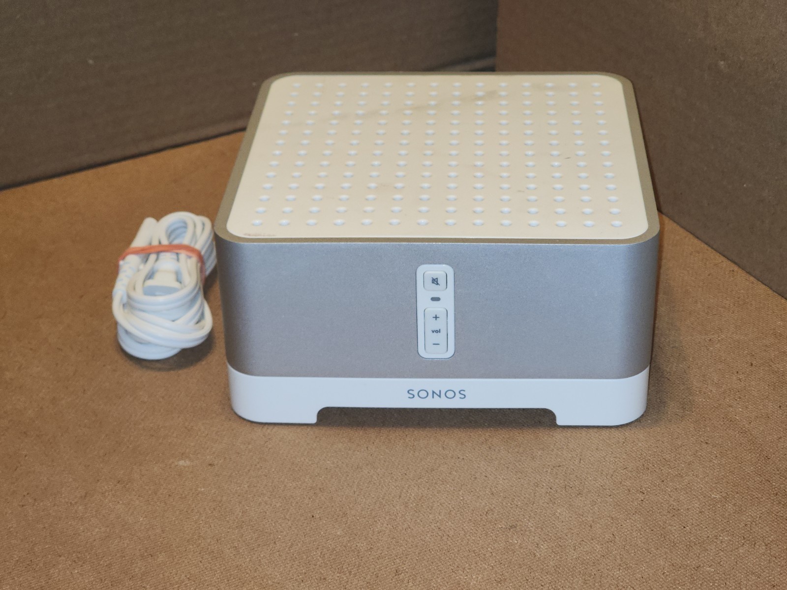 Sonos Amplifier: Sonos Connect Digital Media Streamer S1 Sonos app w/Power cord