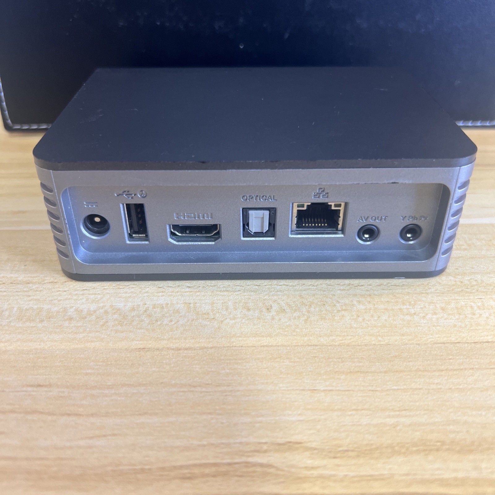 WD TV Live HD Media Player Digital -WDBAAN0000NBK-01- Unit ONLY tested