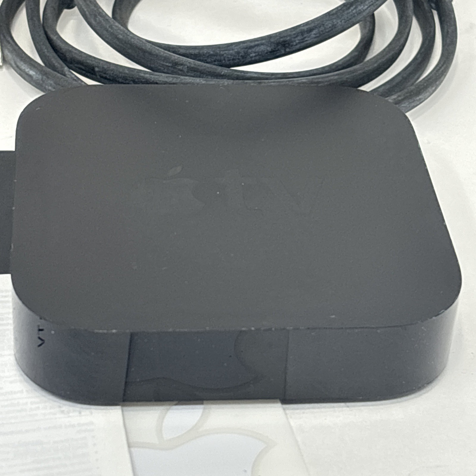 Apple TV 2nd Generation A1378 MC572LL/A w/ Original Box Remote Power – Tested
