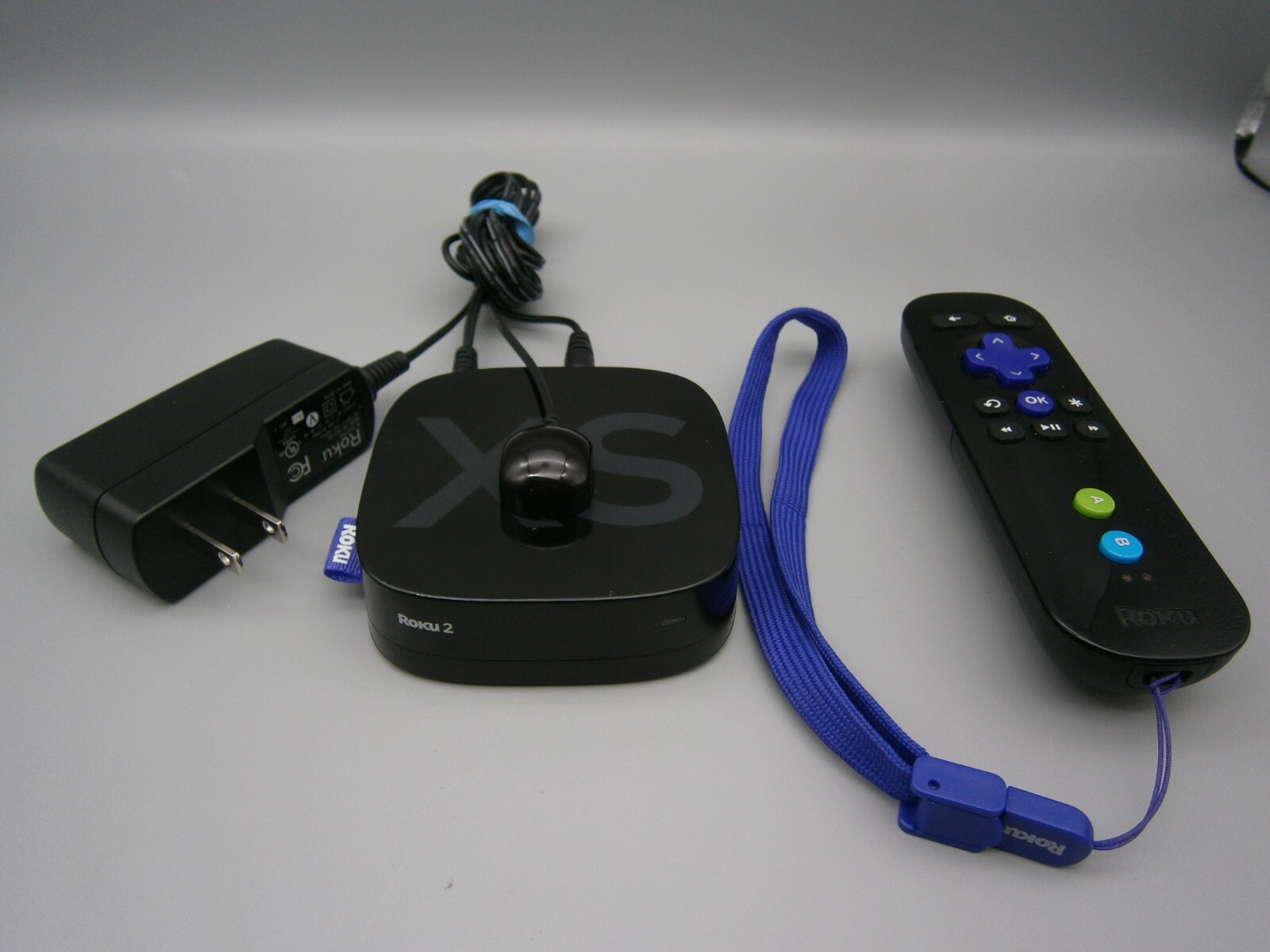 Roku 2 XS Streaming Player 3100X Black w/ Remote & Power Adapter