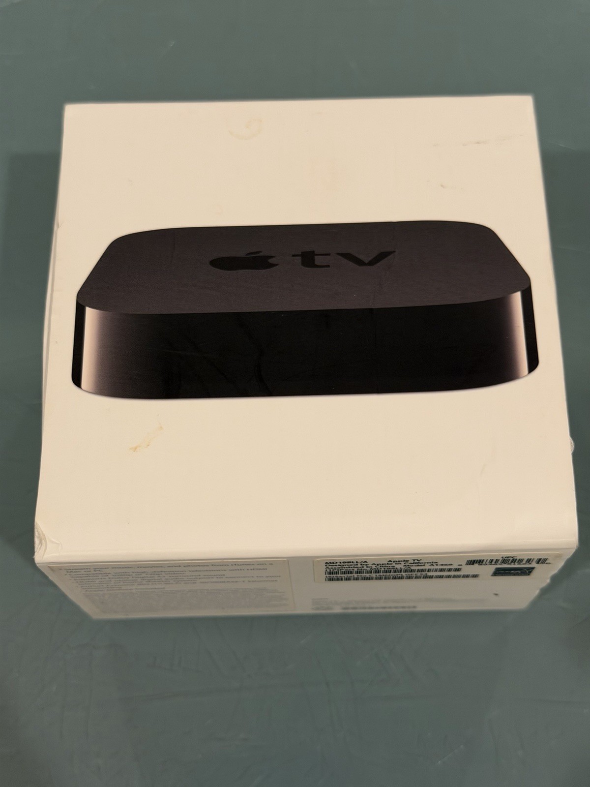 Apple TV (3rd Generation) 8GB Digital HD Media Streamer – Black