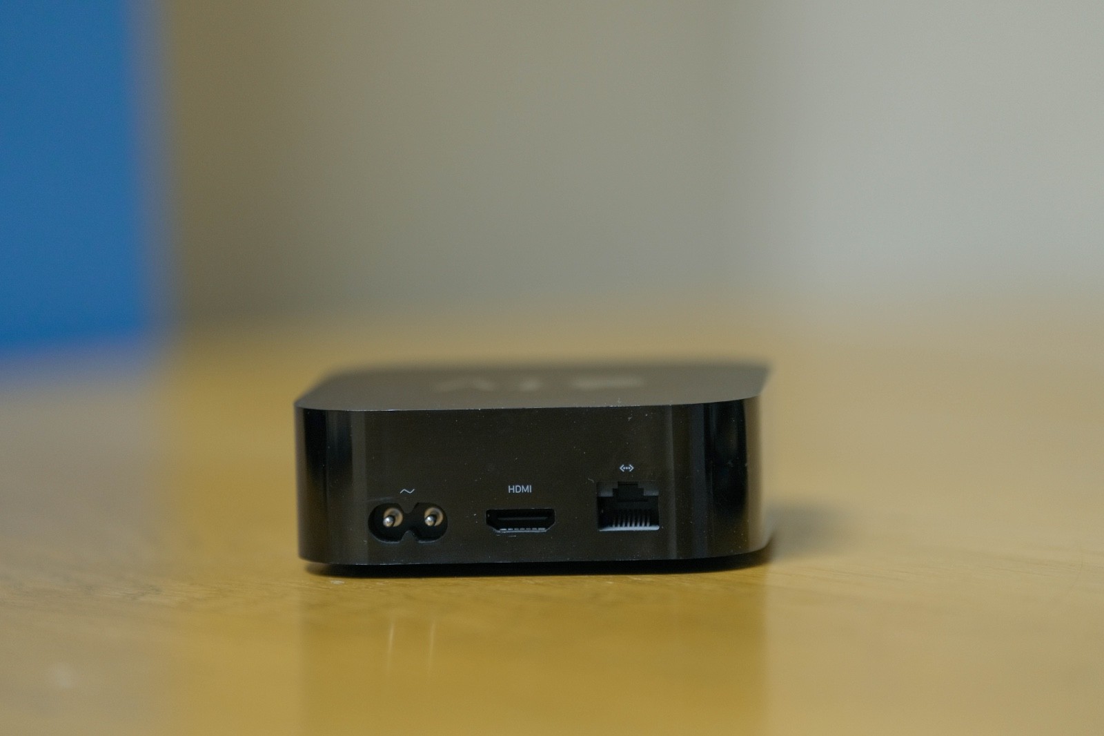 Apple TV 4K 32GB A1842 MQD22LL/A 8K UHD HDMI SIRI Remote Lightning&PowerCable