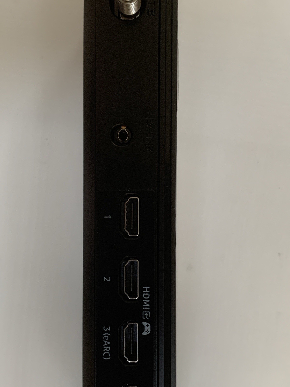 Samsung Wireless One Connect Box WOC8000F w/ Remote and Power Supply