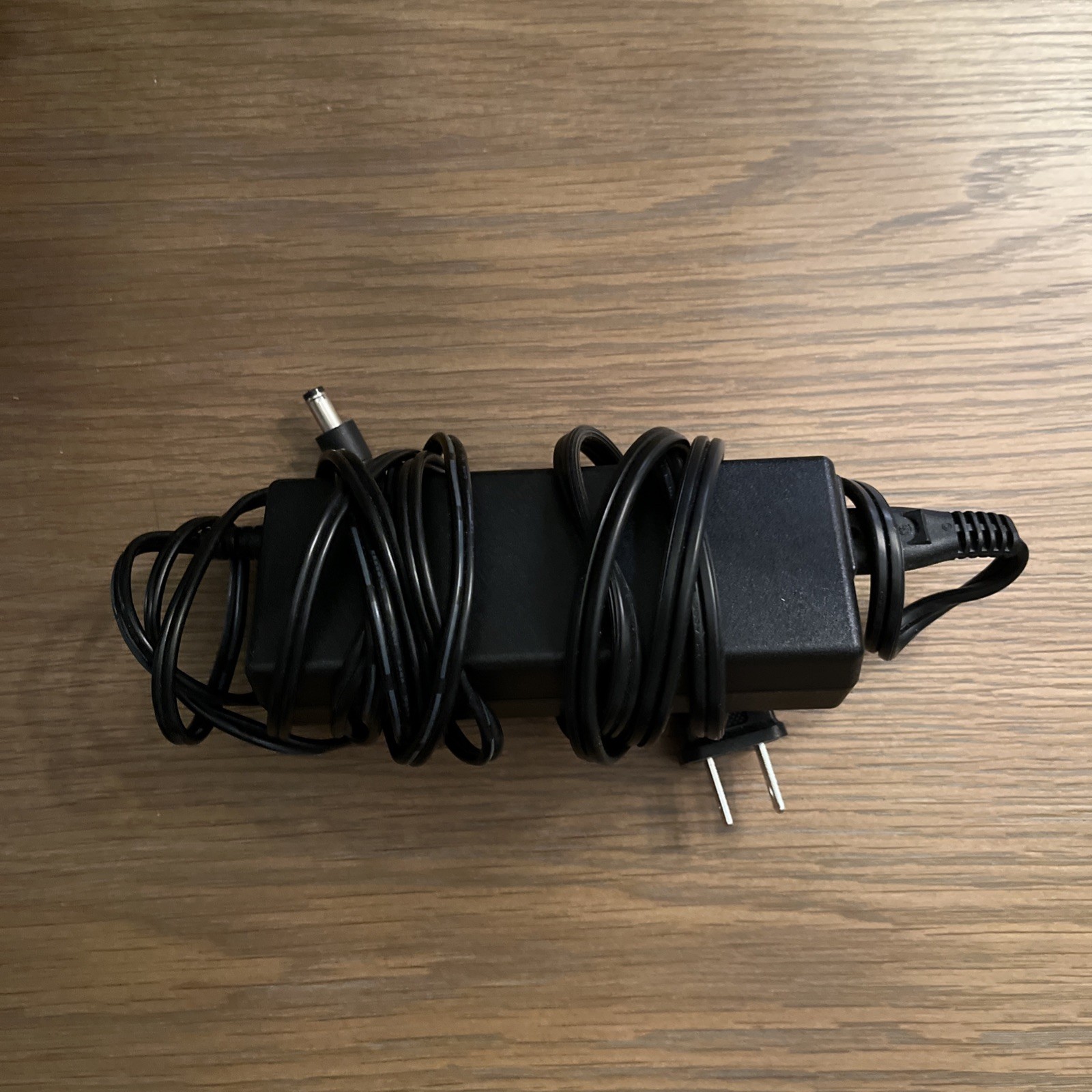Amazon Fire TV Recast 1TB Streaming Media Player – Black QX91KA + Ac Adapter