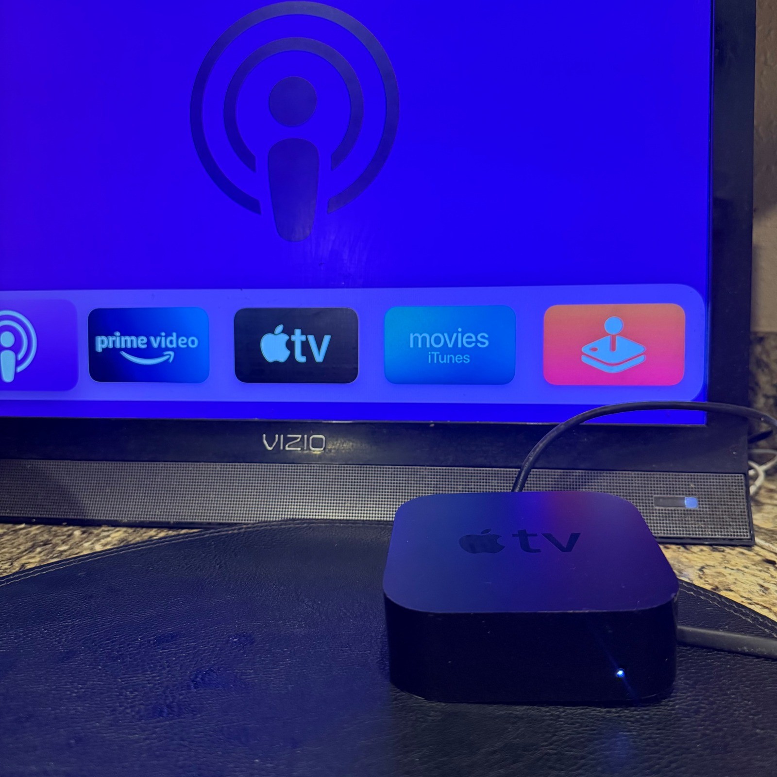Apple TV HD 4th Gen A1625 Media Streamer Tested Working No Remote