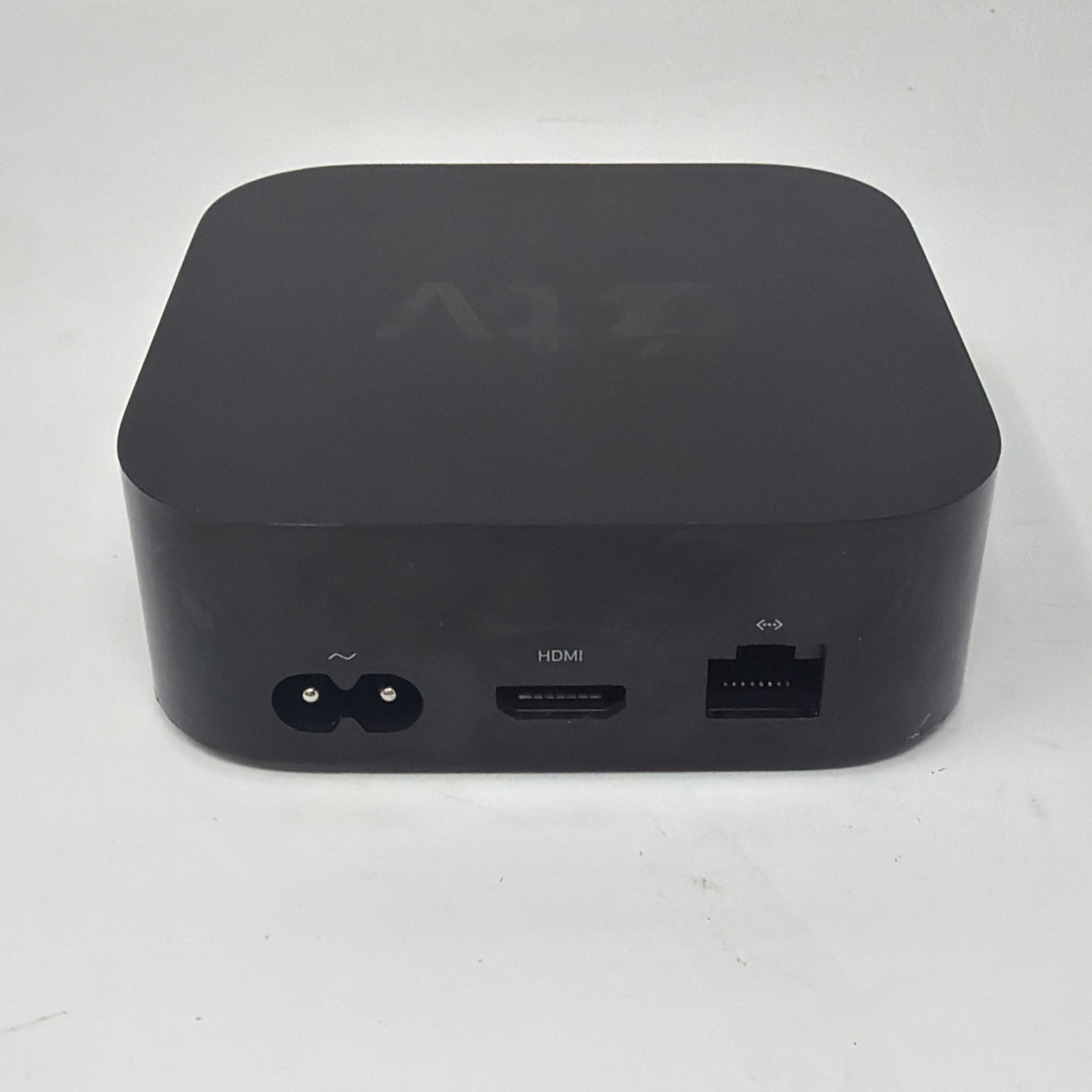 Apple TV 4K (1st Generation) 32GB HDR Media Streamer A1842 – Black (MQD22LL/A)