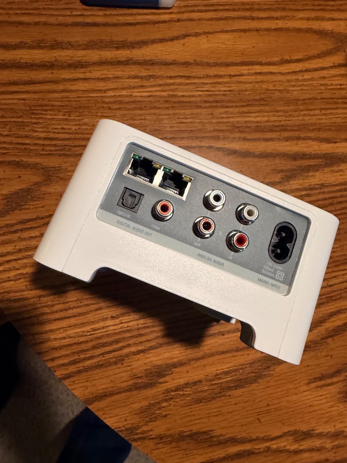 Sonos Bridge Wireless HiFi System with a white with Power Cord