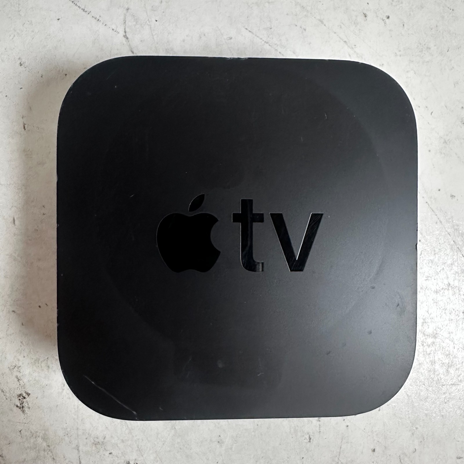 Apple TV A1842 1st Generation Black 32GB HDMI Wi-Fi 4K HDR Media Streamer