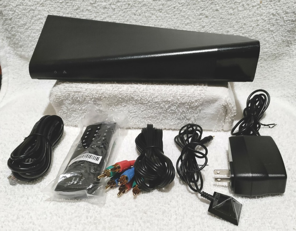 Sling Media Slingbox 500 Digital Media Streamer SB500 w/ Cables Remote Complete