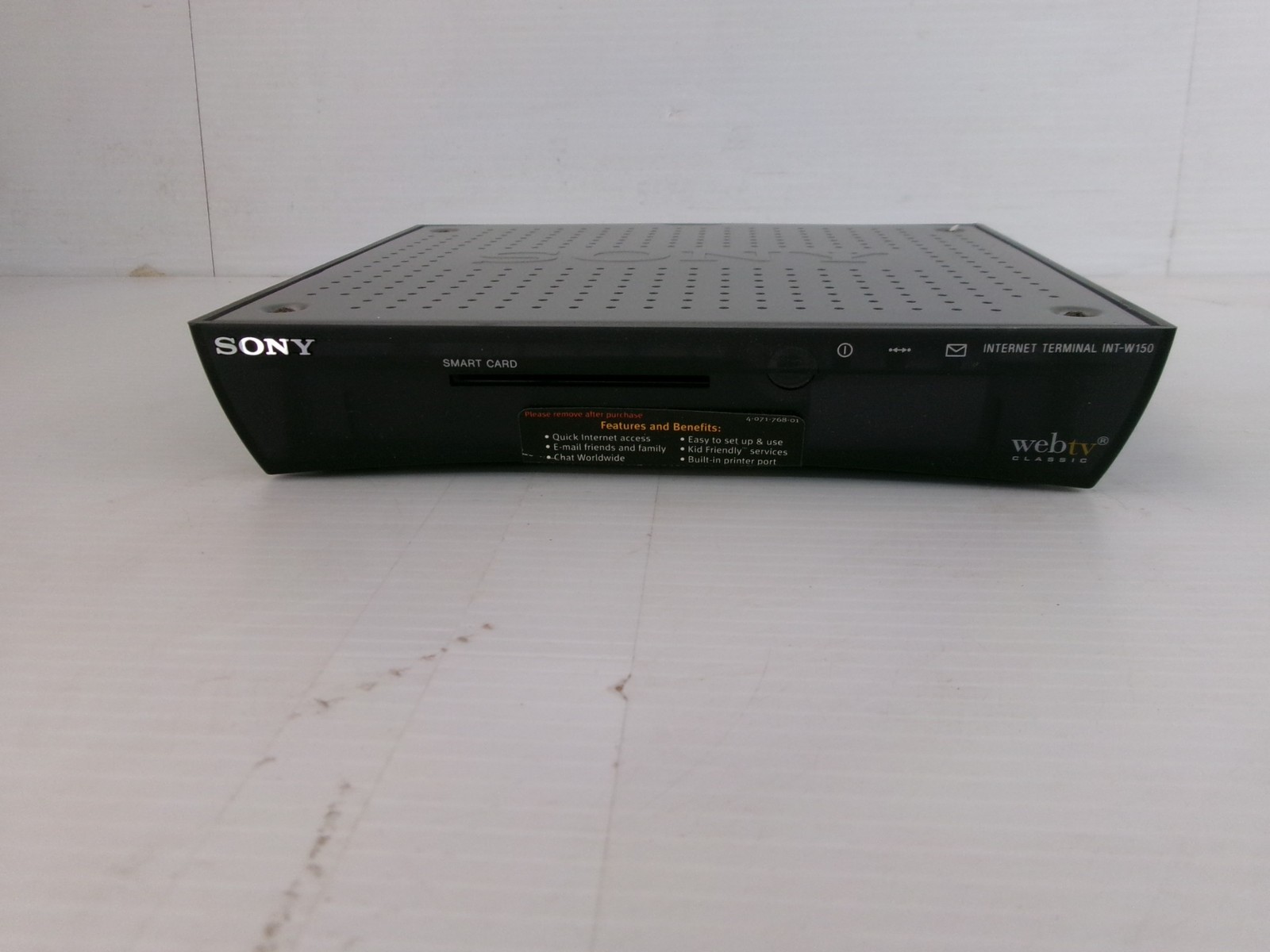 Sony WEBTV INT-W150 Internet Terminal WITH REMOTE & KEYBOARD (YLG90)