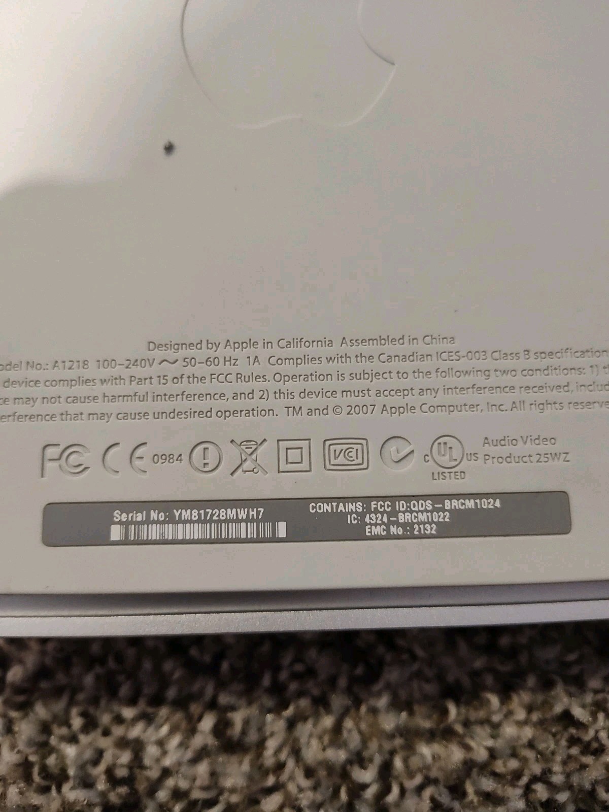 Apple TV 1st Gen A1218 w/ Remote – Powers On To Question Mark – For Parts
