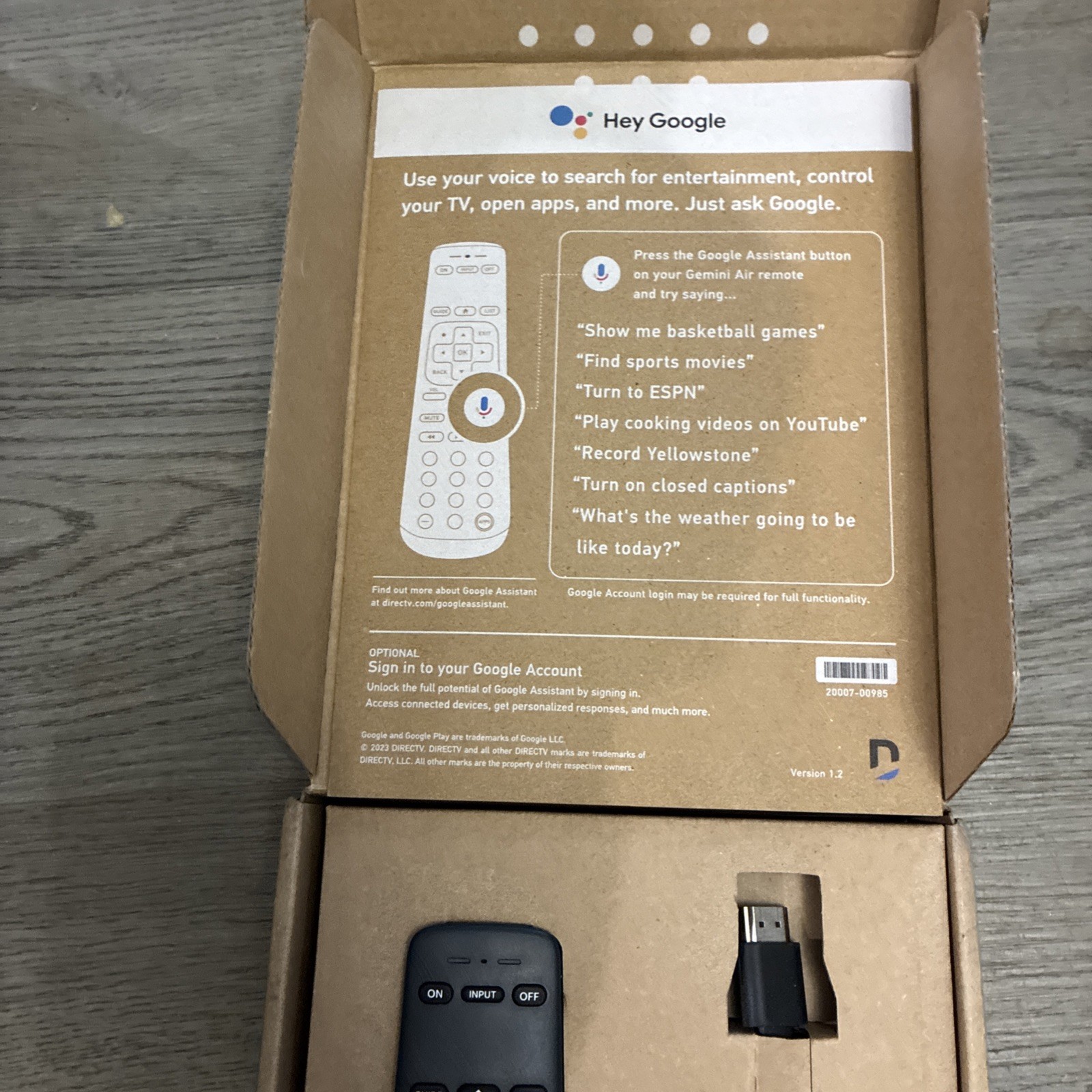 DIRECTV Gemini Air Streaming Device 4K Model P21KW-500 Wth AC Adapter and Remote