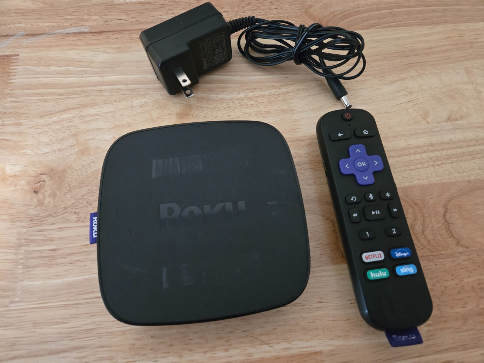 Roku Premiere+ 4K Wi-Fi Media Streamer Model 4630x w/AC Adapter & Remote