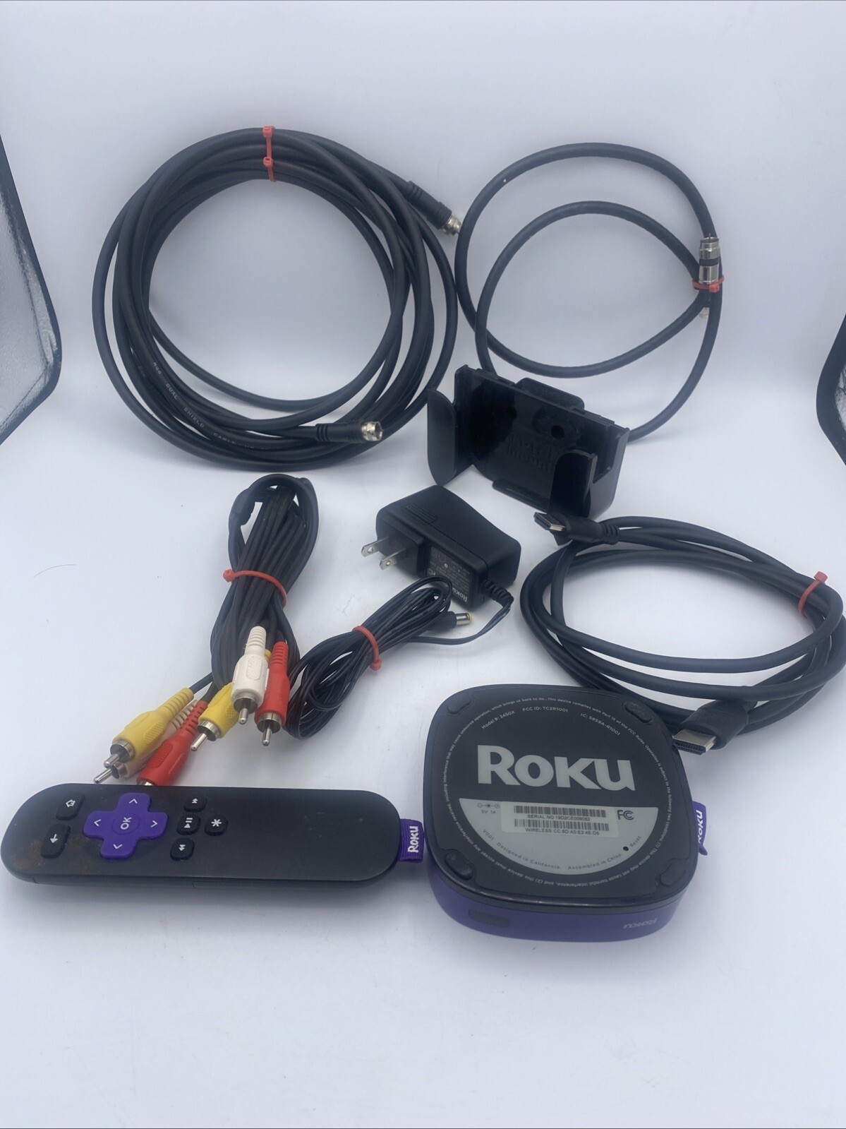 Roku LT 2450X Streaming Device with Remote & Cords – Preowned