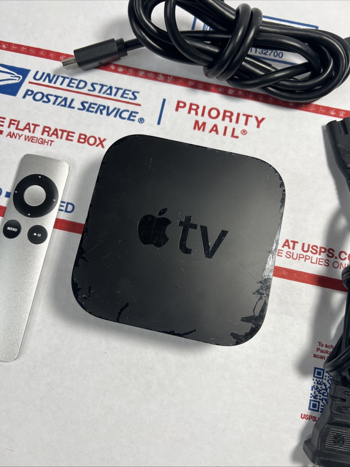 Apple TV A1625 4th Generation 64GB HD Streamer – Complete -SAME DAY -WARRANTY!!