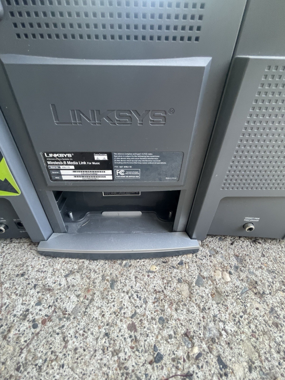 LINKSYS 2.4Ghz 802.11b Wireless-B Music System WMLS11B Digital Media Streamer