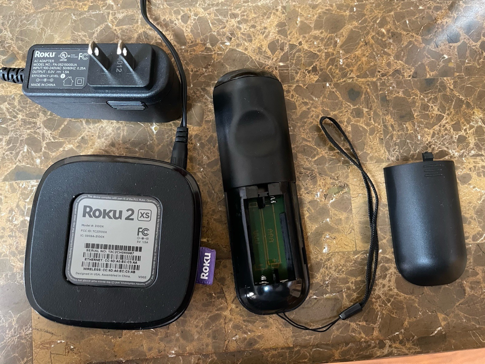 Roku XS 3100X 2ND GENERATION Media Streamer with AC Adapter & Remote Works