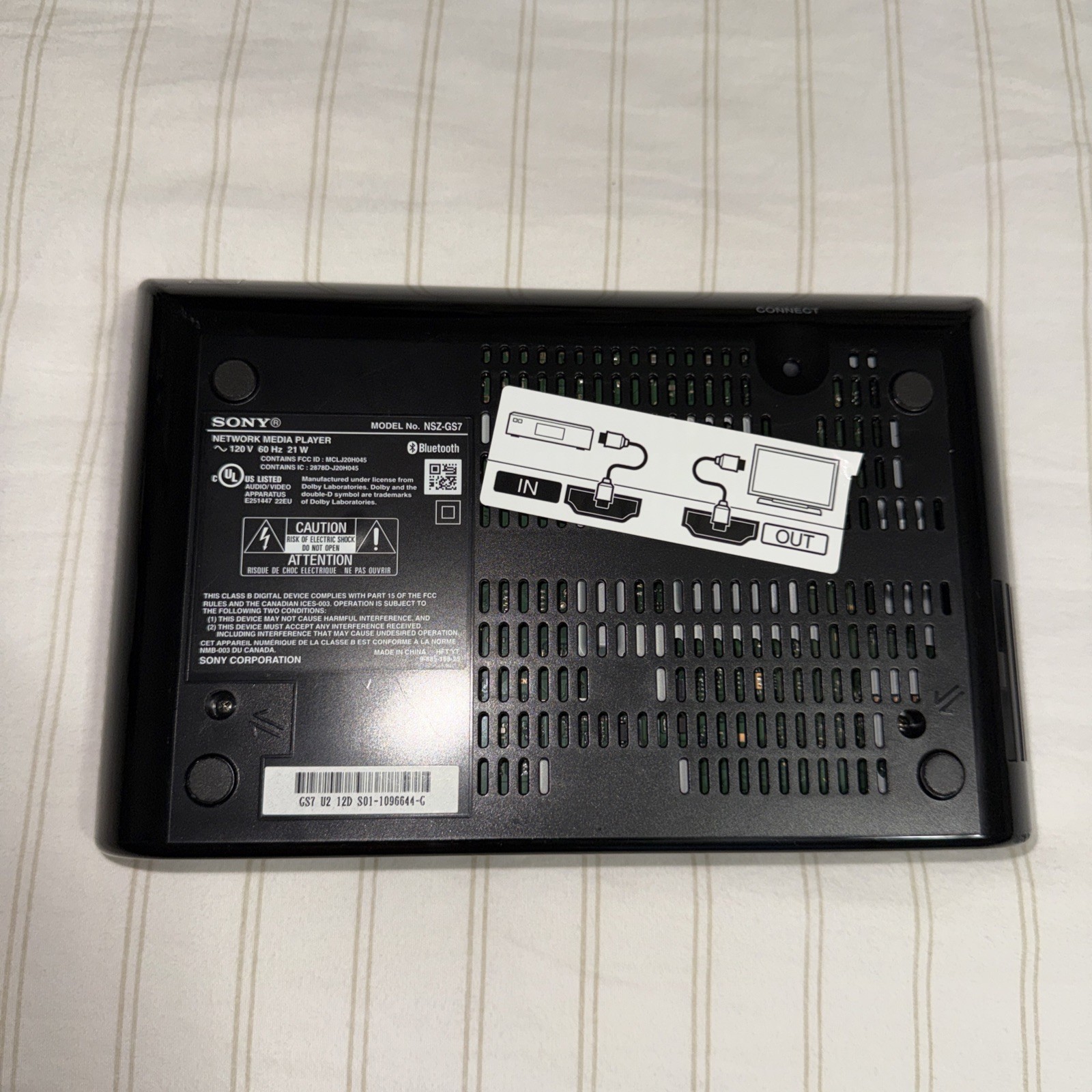 Sony NSZ-GS7 GoogleTV Internet Player Media Streamer w/ Keyboard Remote NSG-MR5U