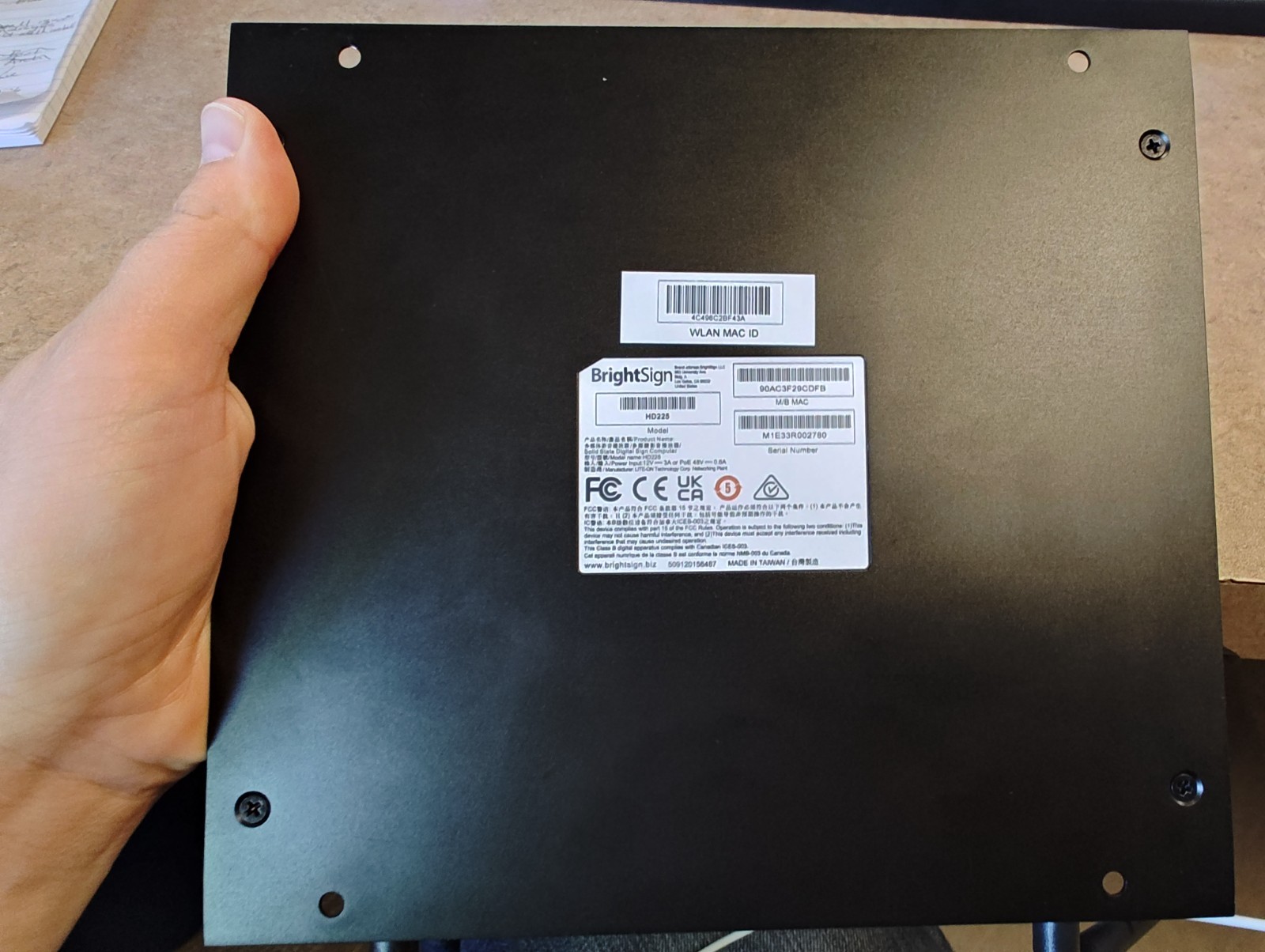 BrightSign HD225 Sign Controller with WD105 Wifi/Bluetooth Dual Antenna Module