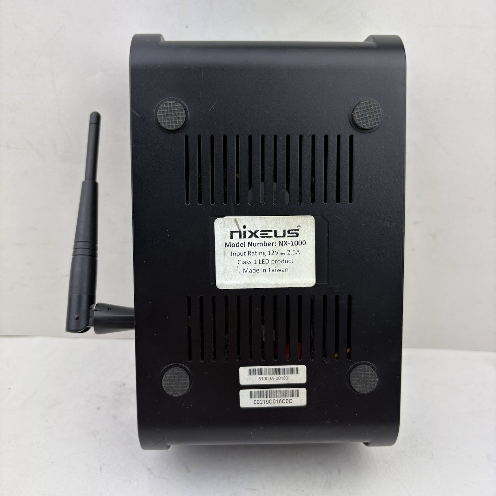 Nixeus Fusion HD Network Audio Video Player WiFi Model NX-1000 With Power Cable