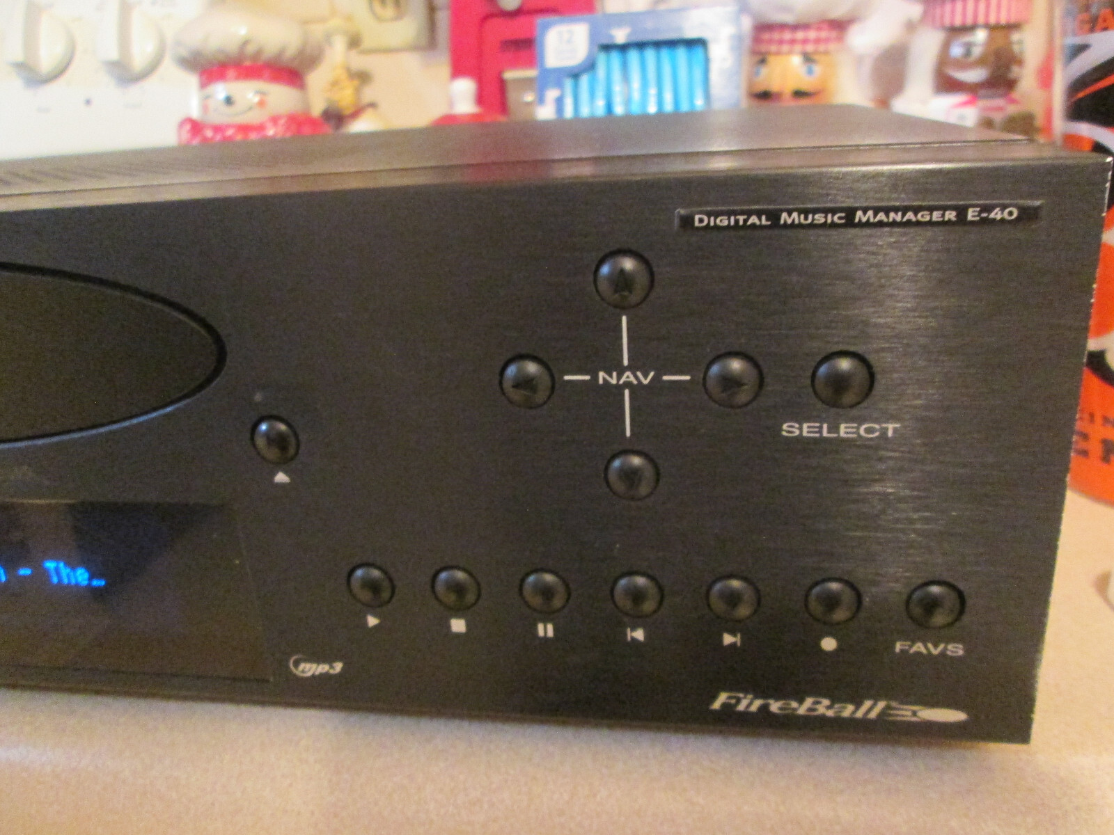 ESCIENT Fireball E-40 Digital Music Manager W/ Remote AS-IS PARTS OR REPAIR