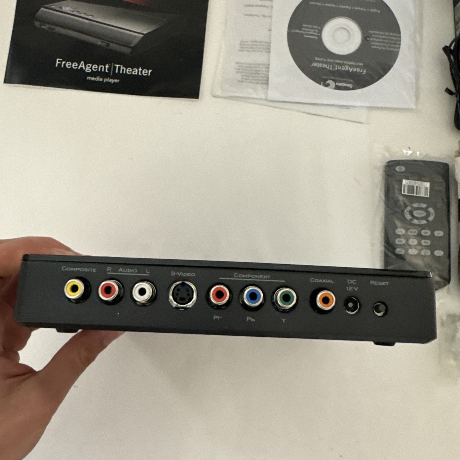 Seagate FreeAgent Theater Media Player STCEM101-RK *Never Used*