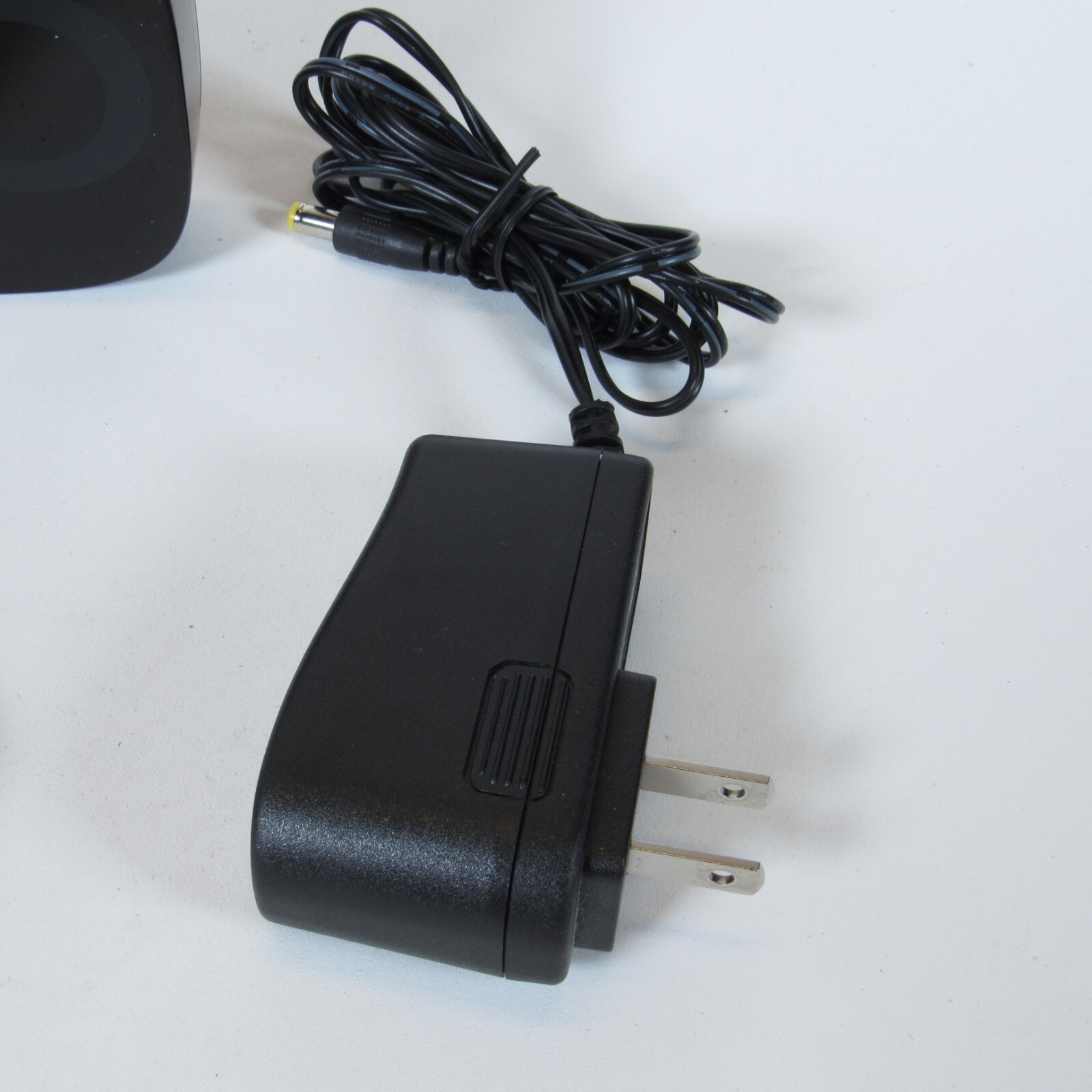 Roku 2 XD Media Streamer 3050X – Black – W/ Power Cord, HDMI, Remote TESTED