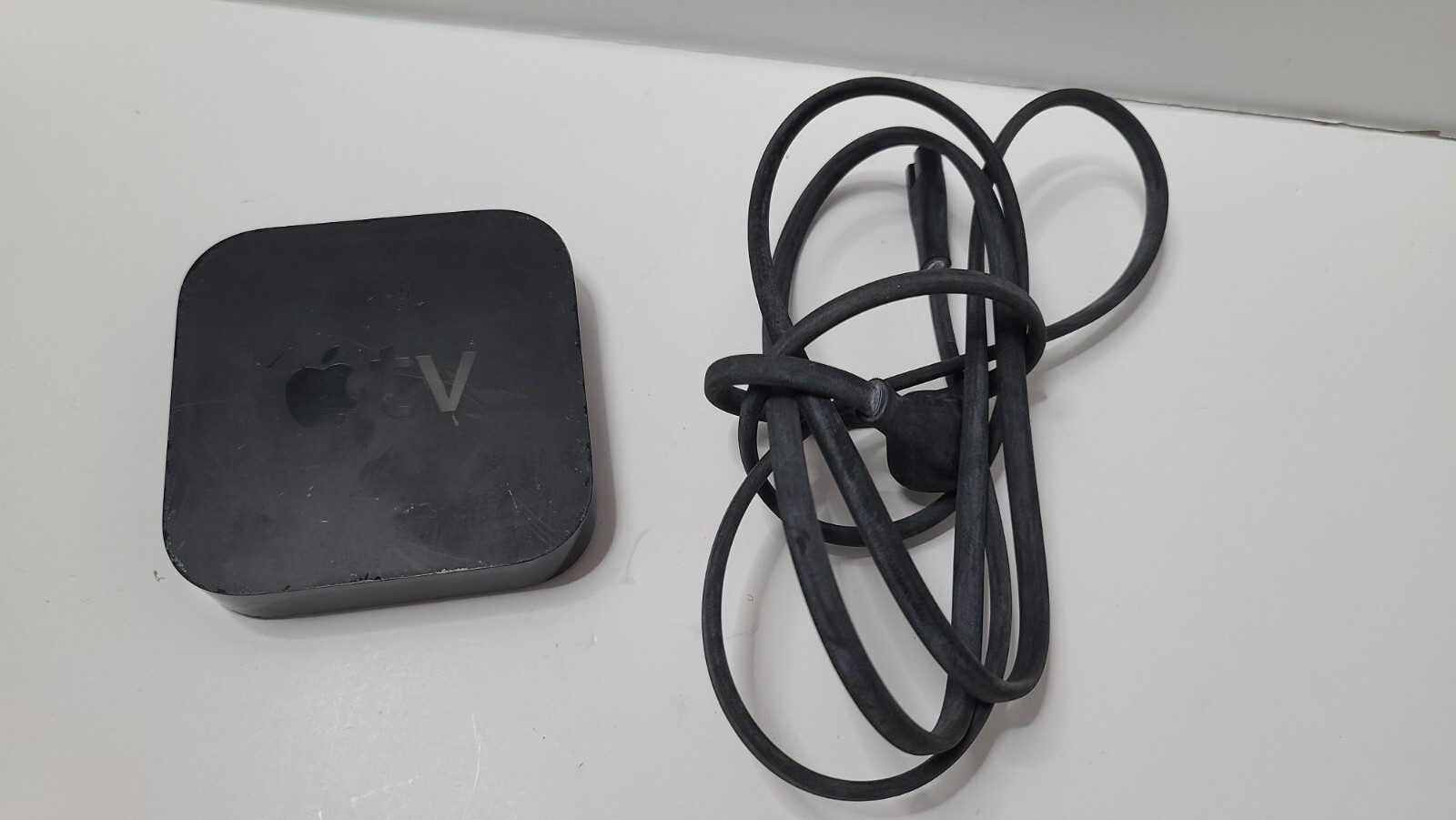 Apple TV (2nd Generation) Media Streamer A1378 Black no remote