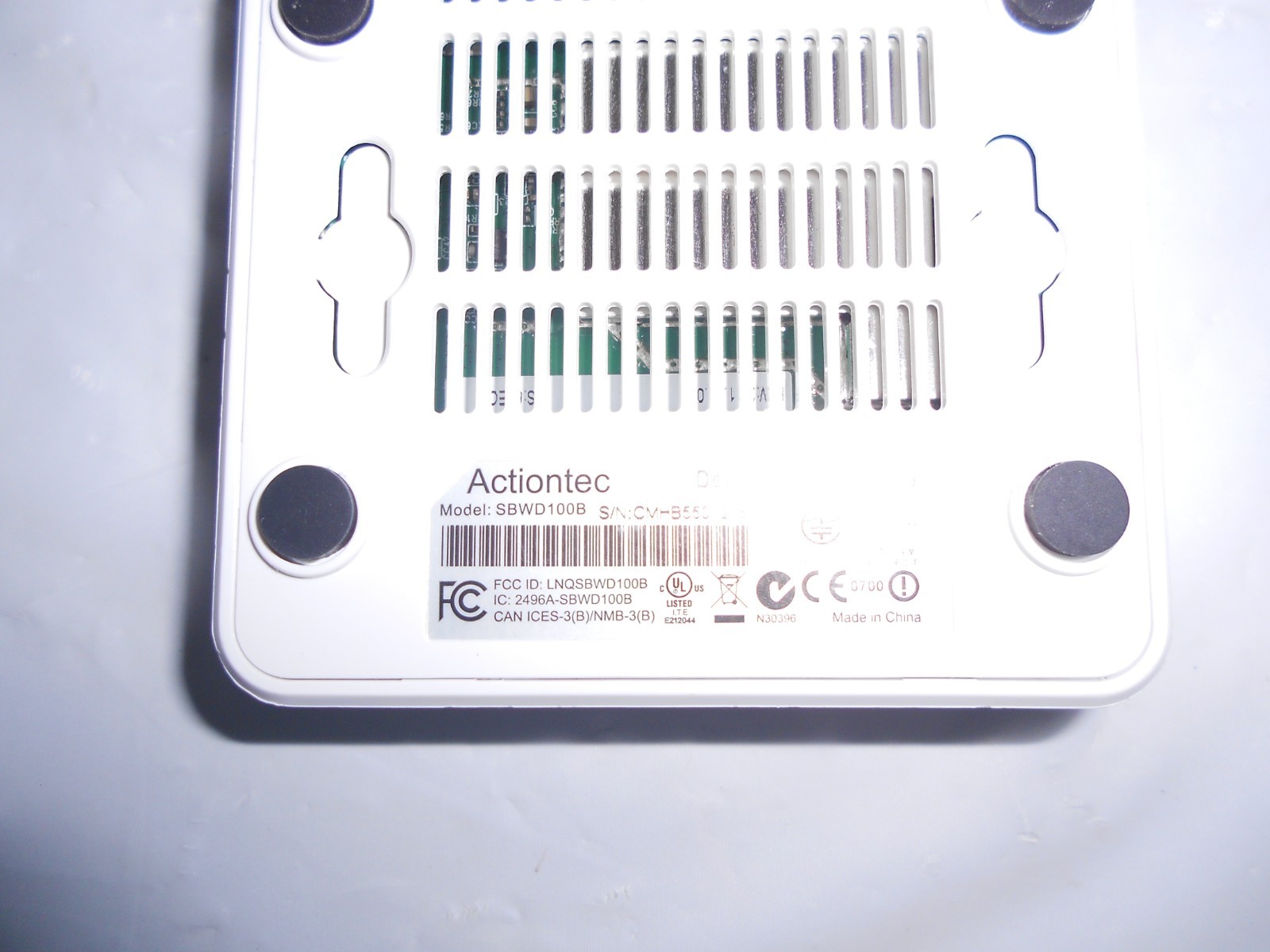 Actiontec ScreenBeam Pro Edition SBWD100B Wireless Display Receiver