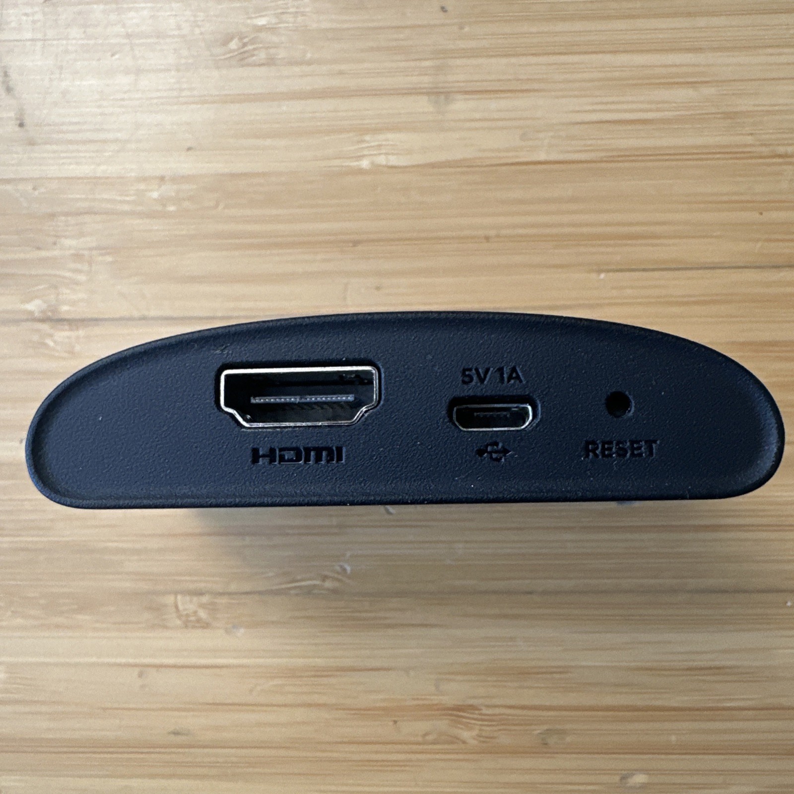 Roku 3930X (3930R) Digital Media Streamer WiFi with Remote & Cables Complete Set
