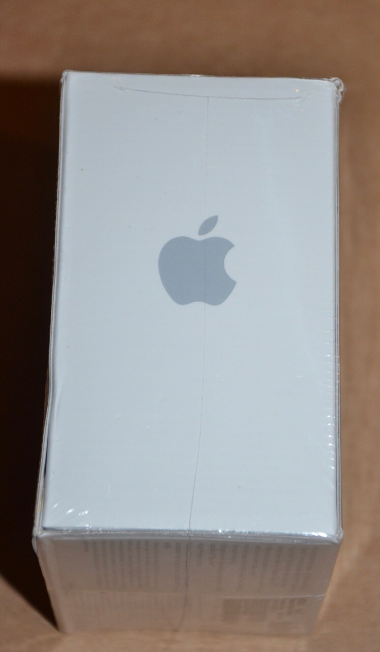 Apple TV 2nd Generation MC572LL/A new sealed A1378 8gb media streamer