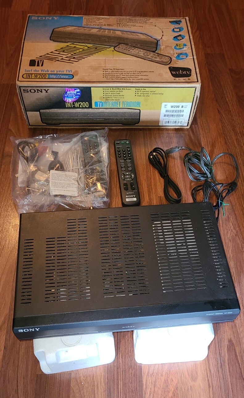 NEW Sony Web TV Internet Terminal WebTv Plus model INT-W200 w Remote +more L@@K!