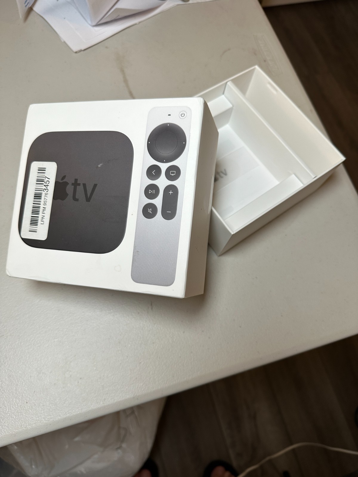 Apple TV 4K 2nd Gen 64GB Media Streamer Black Empty Box Only
