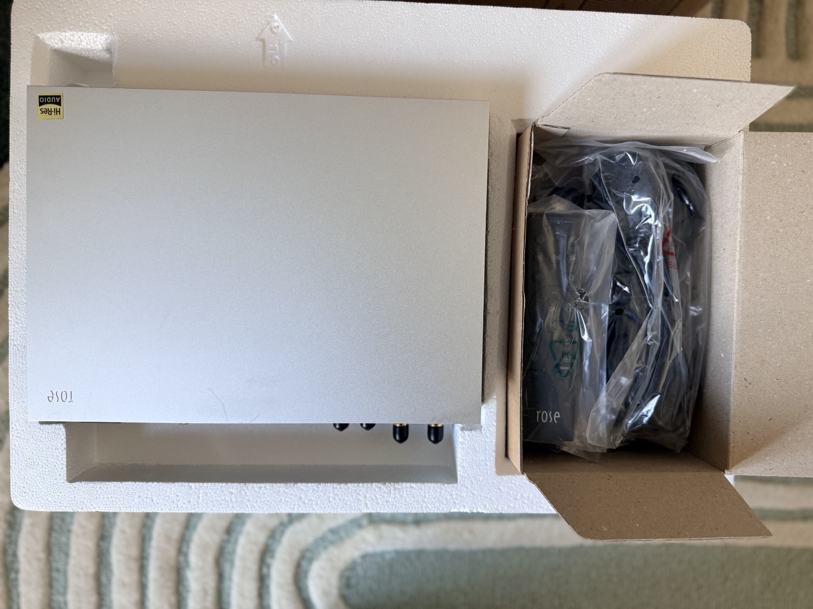 HiFi Rose RS250A Network Streamer DAC Preamp – OPEN BOX UNUSED – Silver